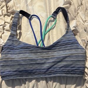 Lululemon sports bra